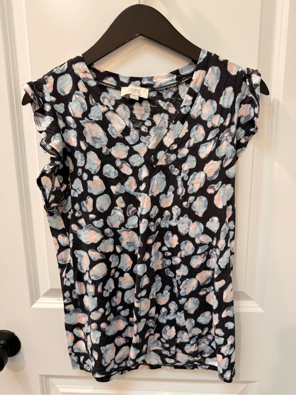 LOFT Black Floral-Print Ruffle Sleeve Tank
